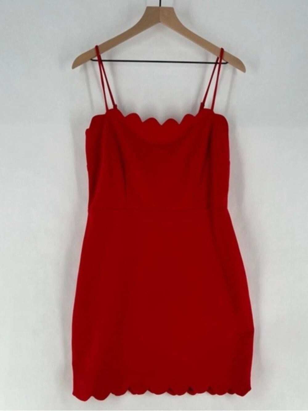 B. Darlin Red Stretch Crepe Scallop Edge Spaghetti Strap Fitted Mini Dress